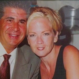 Meet your Posher, Debora